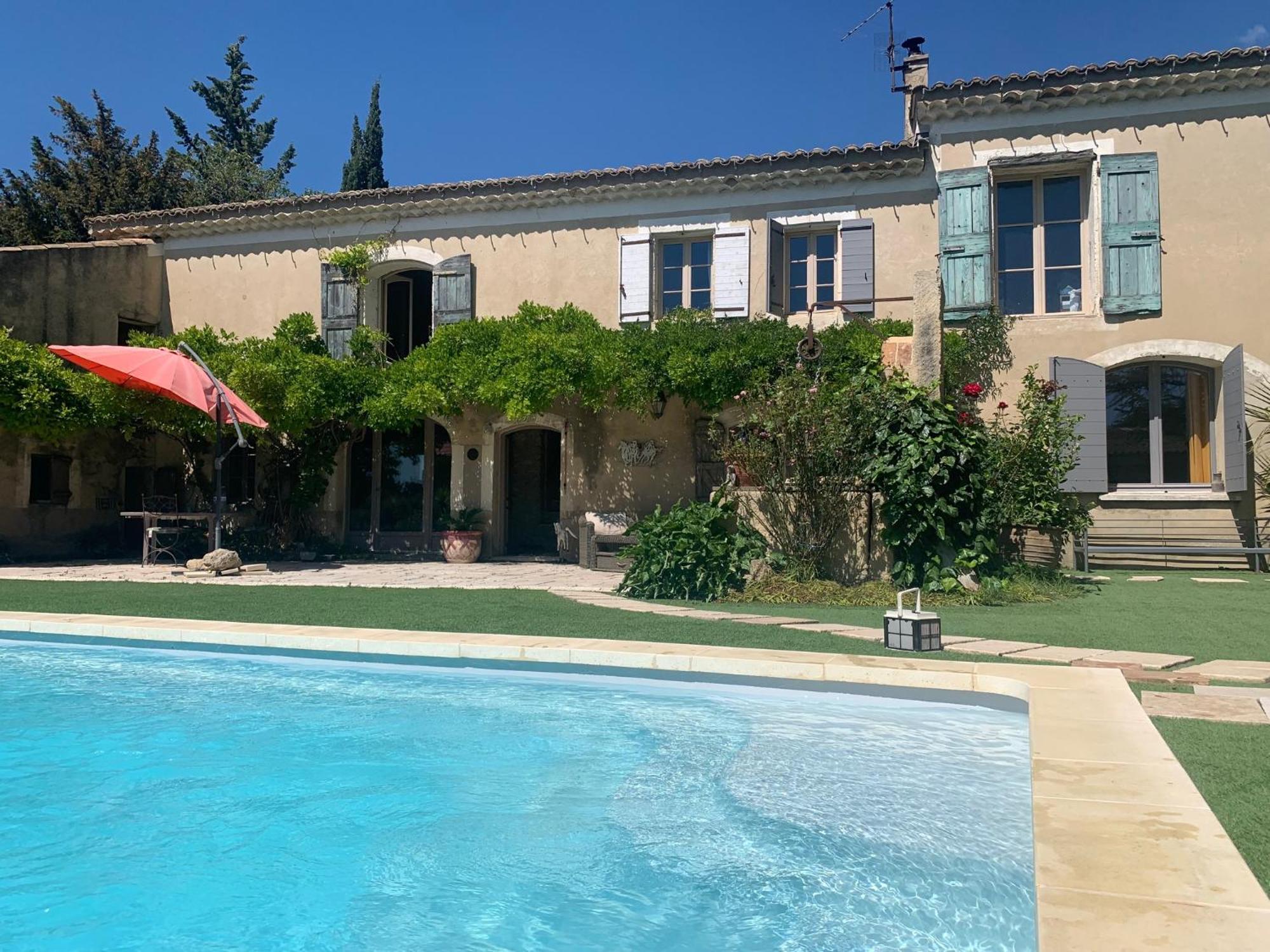 Brossard Bed & Breakfast Cavaillon Exterior photo